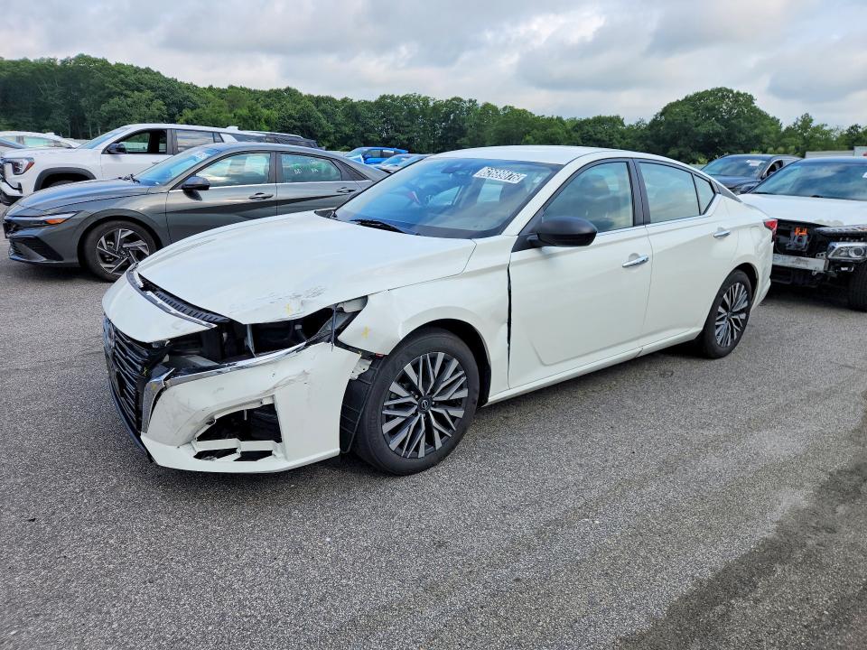 NISSAN ALTIMA 2025 with VIN 1N4BL4DV4SN400720 - Photo from auction