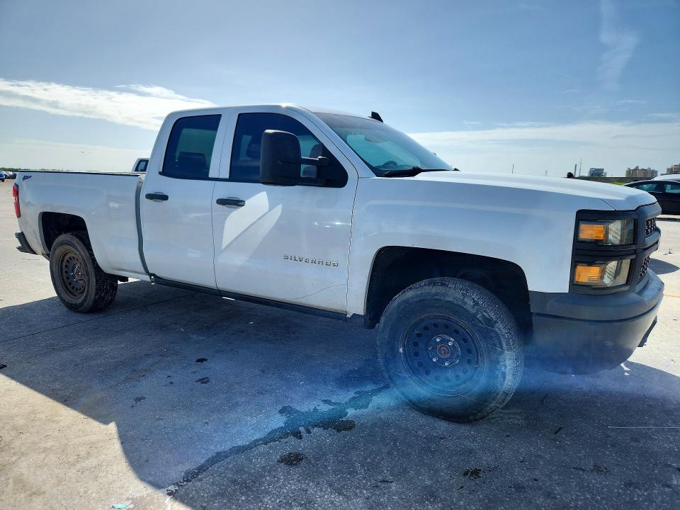 Zdjęcie 4 z aukcji – 2015 CHEVROLET SILVERADO z VIN 1GCVKPEC0FZ354780