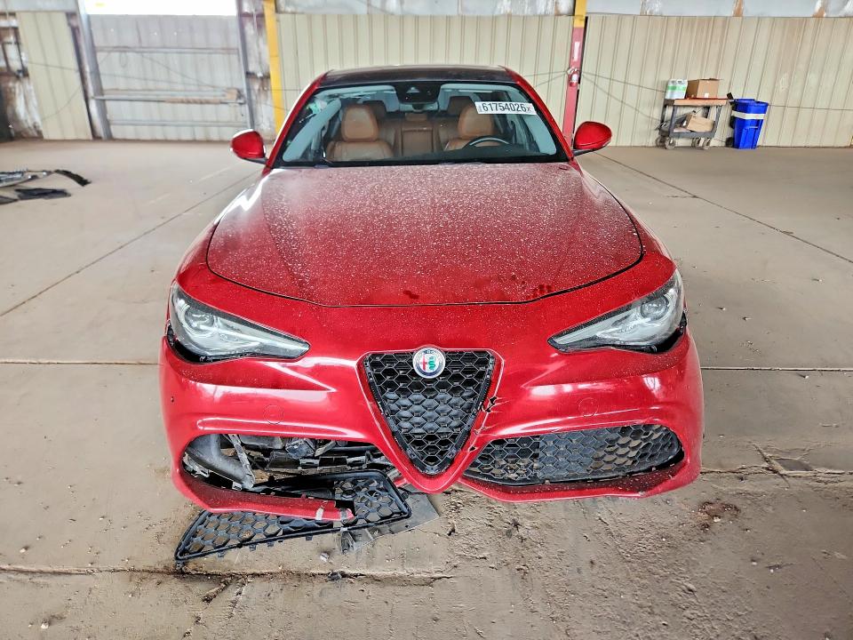 Photo 5 from auction – 2018 ALFA ROMEO GIULIA with VIN ZARFAECN4J7587801