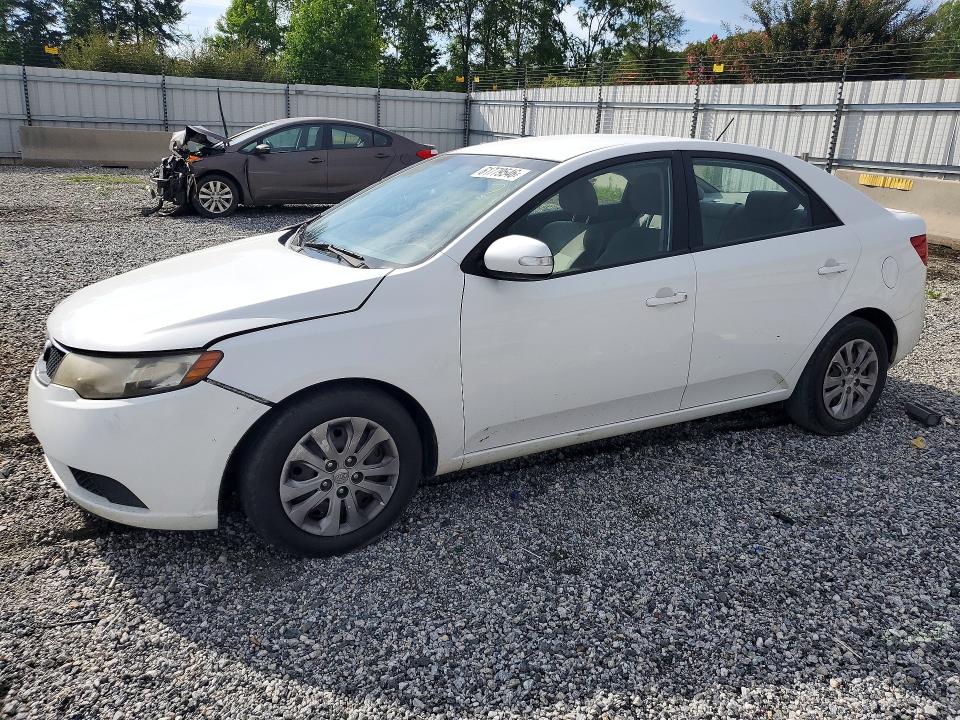 KIA FORTE 2010 с VIN KNAFU4A27A5856645 - Фото с аукциона