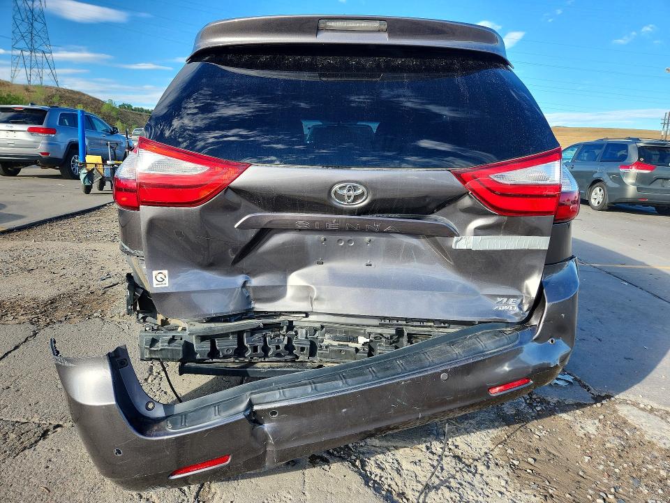 Photo 6 from auction – 2017 TOYOTA SIENNA with VIN 5TDDZ3DC7HS182897