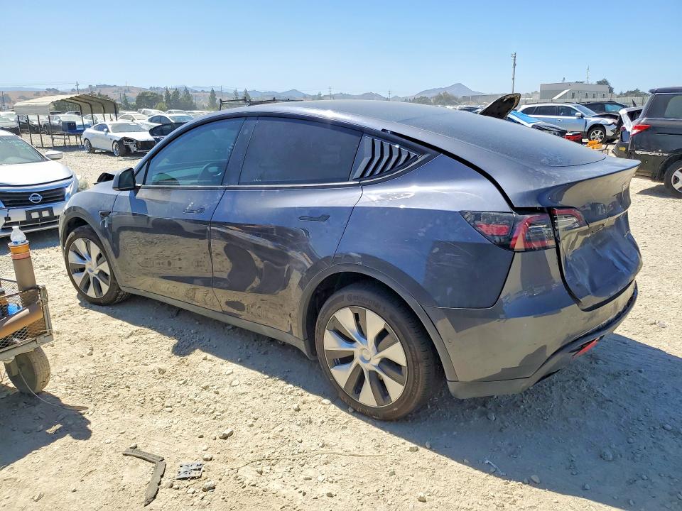 Photo 2 from auction – 2022 TESLA MODEL Y with VIN 7SAYGDEE4NF509501