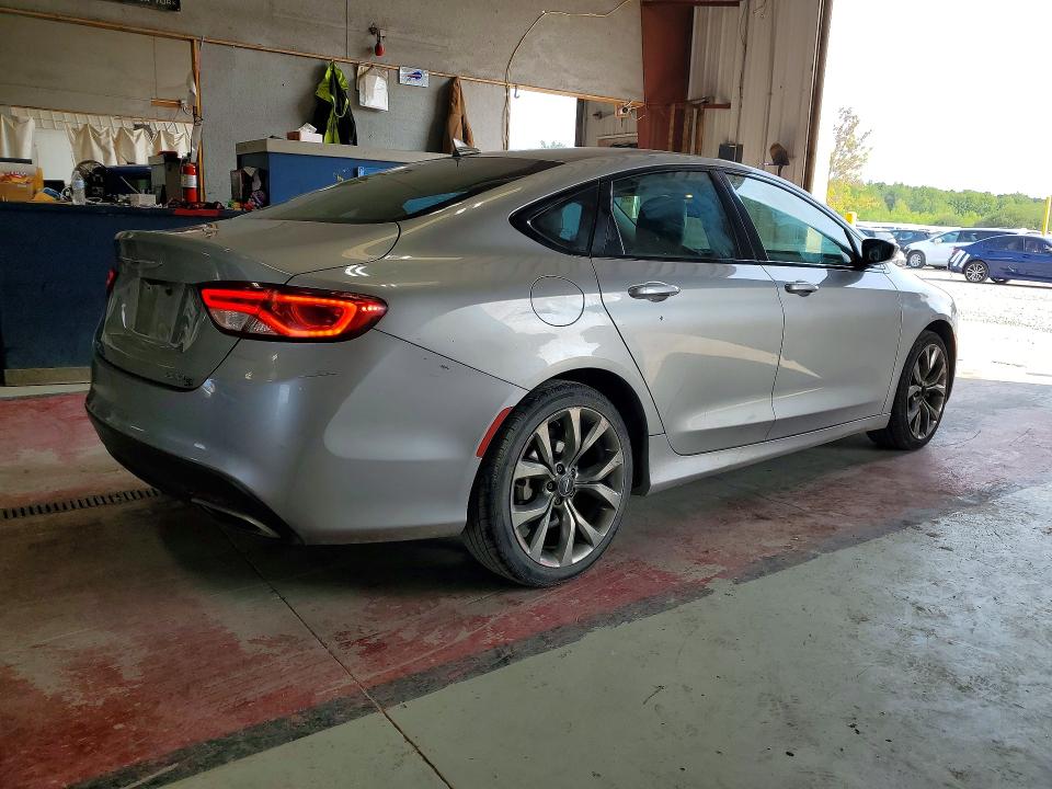 Photo 3 from auction – 2015 CHRYSLER 200 with VIN 1C3CCCDG4FN624140