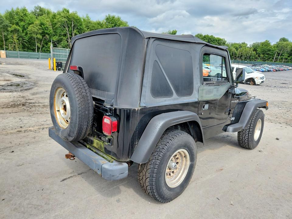 Photo 3 from auction – 1998 JEEP WRANGLER / TJ with VIN 1J4FY29P1WP759300
