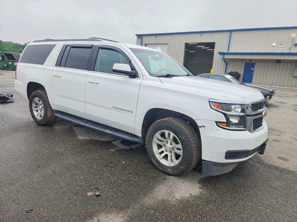 Photo 4 from auction – 2019 CHEVROLET SUBURBAN with VIN 1GNSKGKC2KR107043