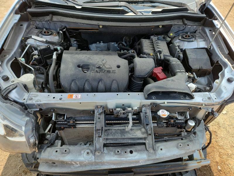 Photo 11 from auction – 2015 MITSUBISHI OUTLANDER with VIN JA4AZ3A36FZ010311