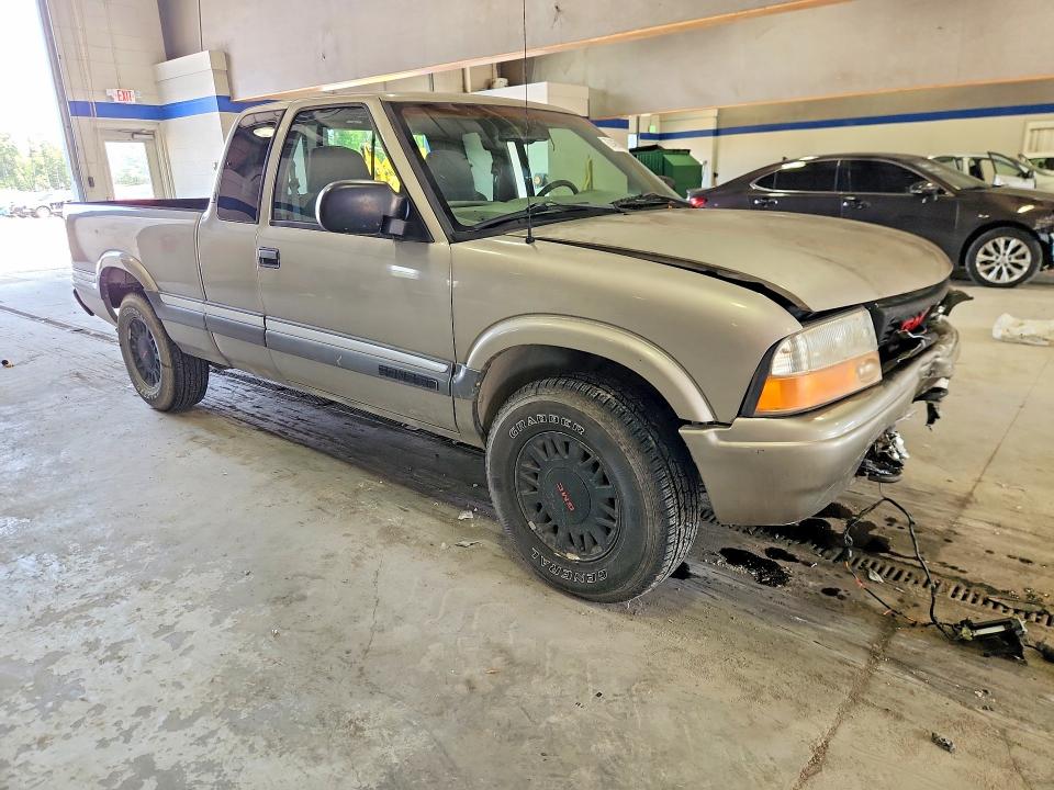 Photo 4 from auction – 2000 GMC SONOMA with VIN 1GTDT19W5Y8118306