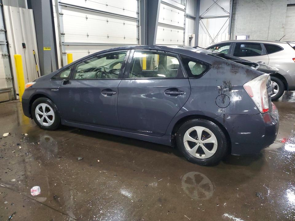 Photo 2 from auction – 2014 TOYOTA PRIUS with VIN JTDKN3DUXE1776615