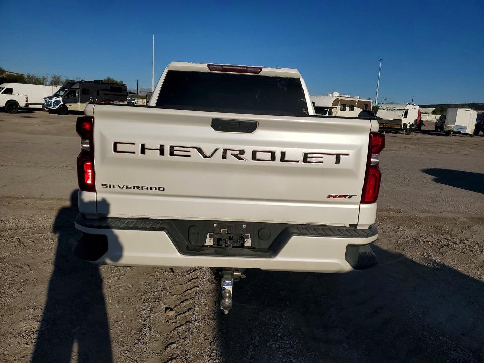 Photo 6 from auction – 2021 CHEVROLET SILVERADO with VIN 1GCUYEET2MZ315894
