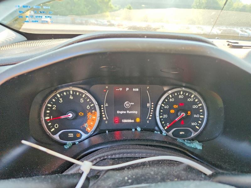 Photo 9 from auction – 2015 JEEP RENEGADE with VIN ZACCJBBT0FPB76548
