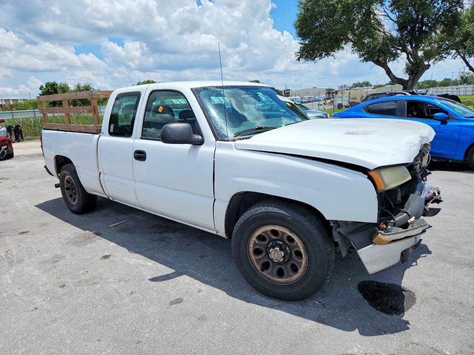 Photo 4 from auction – 2005 CHEVROLET SILVERADO with VIN 1GCEC19X55Z201270