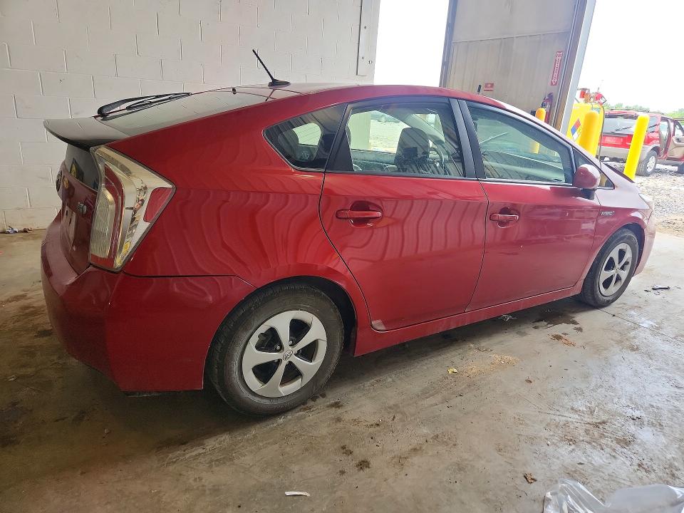 Photo 3 from auction – 2013 TOYOTA PRIUS with VIN JTDKN3DU1D1637648