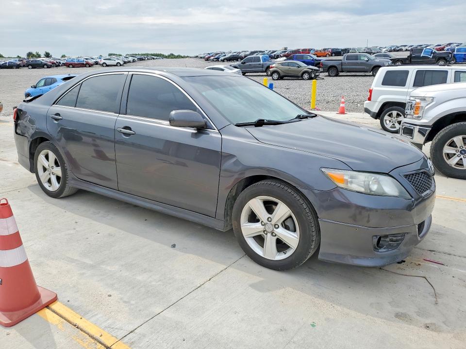 Photo 4 from auction – 2011 TOYOTA CAMRY with VIN 4T1BF3EK3BU662004