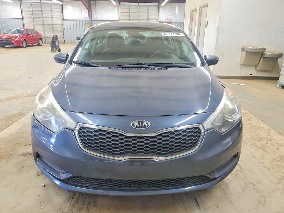 Photo 5 from auction – 2016 KIA FORTE with VIN KNAFX4A6XG5580190
