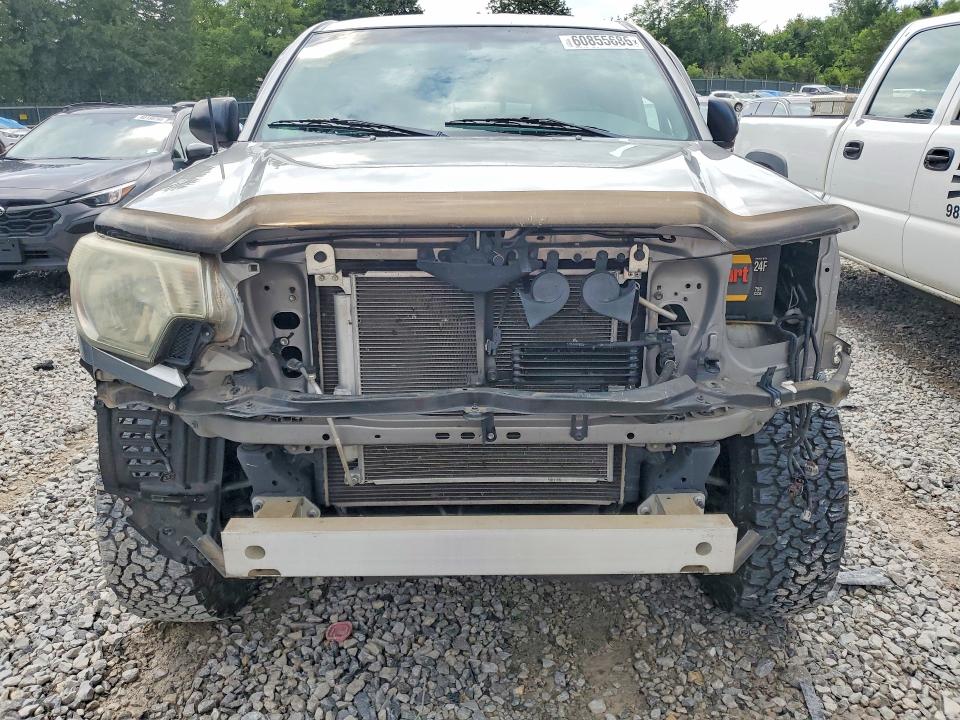 Photo 5 from auction – 2014 TOYOTA TACOMA with VIN 3TMLU4EN4EM141963