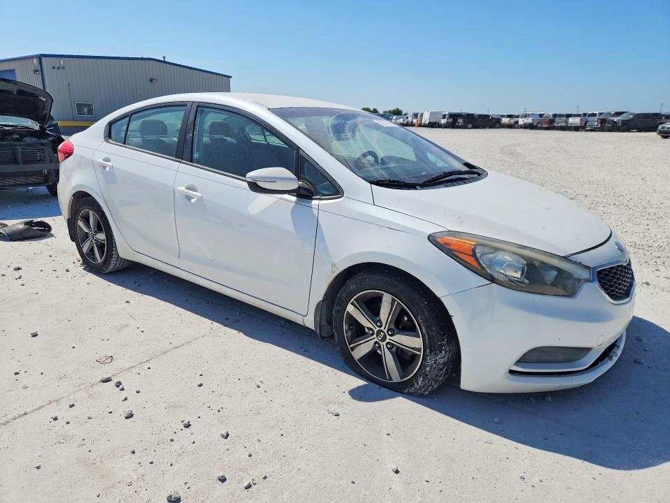 Photo 4 from auction – 2015 KIA FORTE with VIN KNAFX4A63F5329140