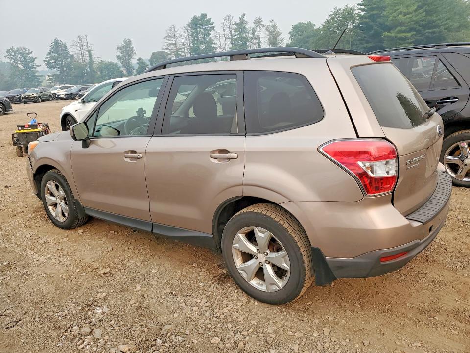 Photo 2 from auction – 2015 SUBARU FORESTER with VIN JF2SJADC2FH435548