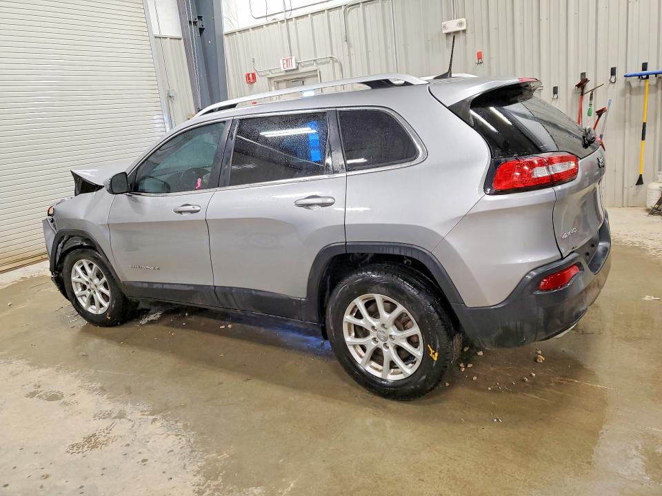 Photo 2 from auction – 2017 JEEP CHEROKEE with VIN 1C4PJMCS1HW538683