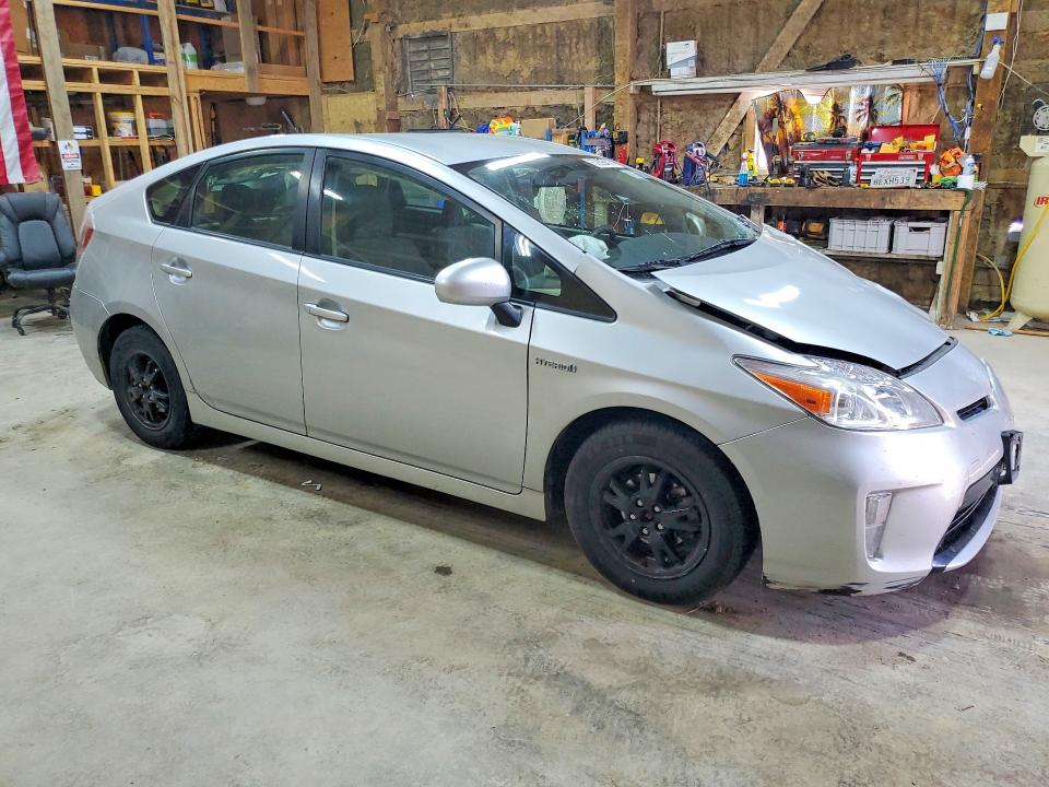 Photo 4 from auction – 2015 TOYOTA PRIUS with VIN JTDKN3DU3F0475045