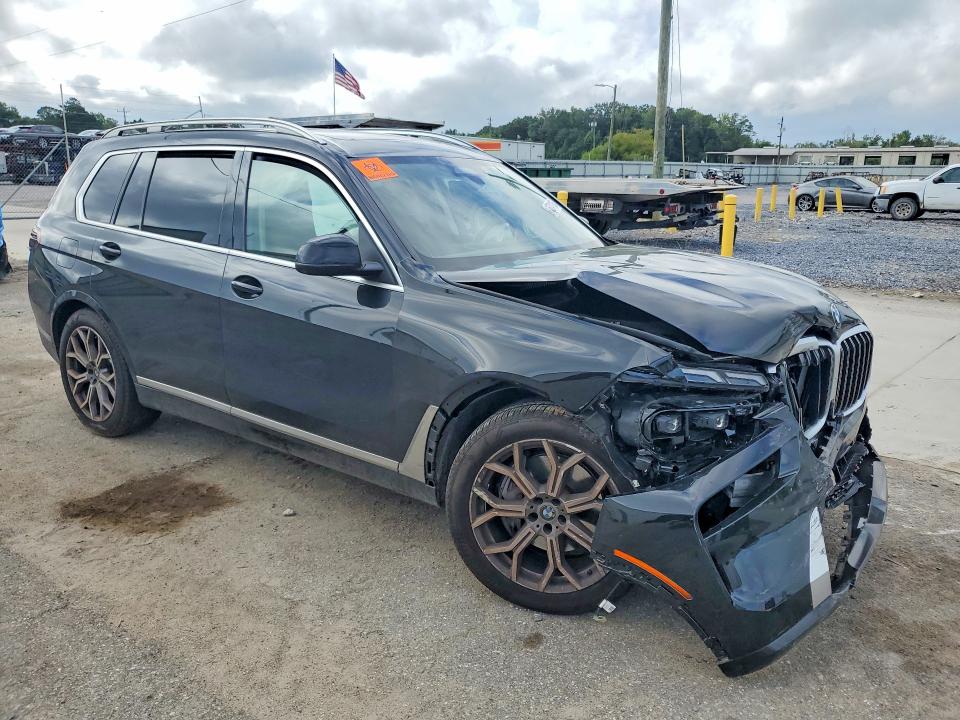 Photo 4 from auction – 2026 BMW X7 with VIN 5UX23EM04T9186860