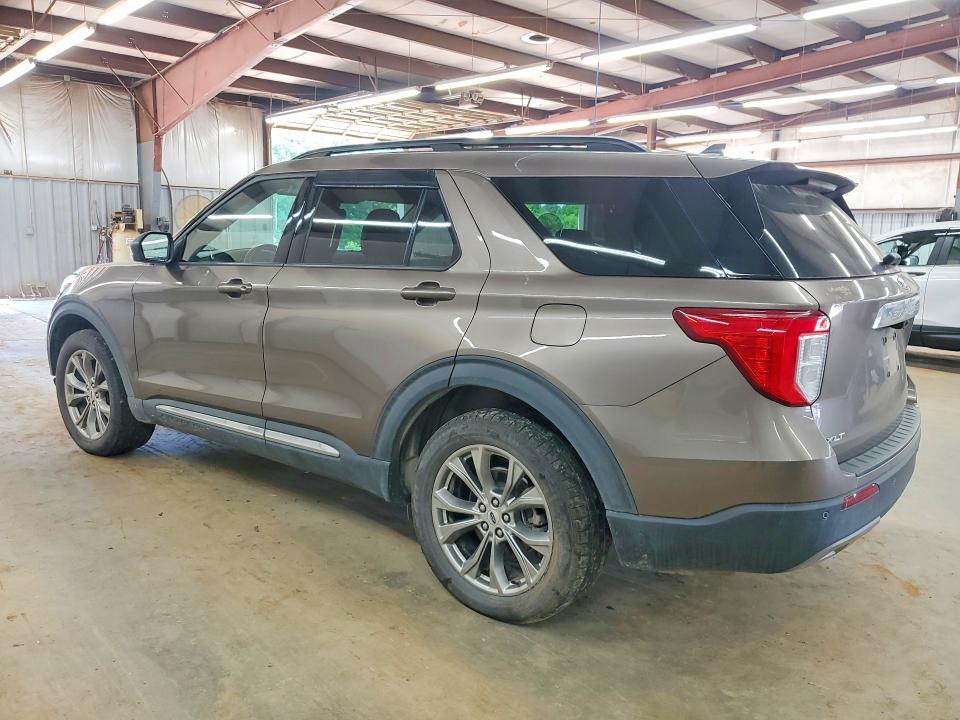 Photo 2 from auction – 2021 FORD EXPLORER with VIN 1FMSK8DH9MGC05875