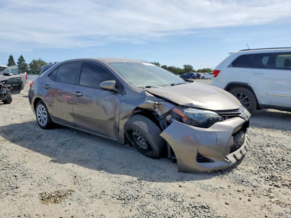 Photo 4 from auction – 2018 TOYOTA COROLLA with VIN 2T1BURHE5JC105304
