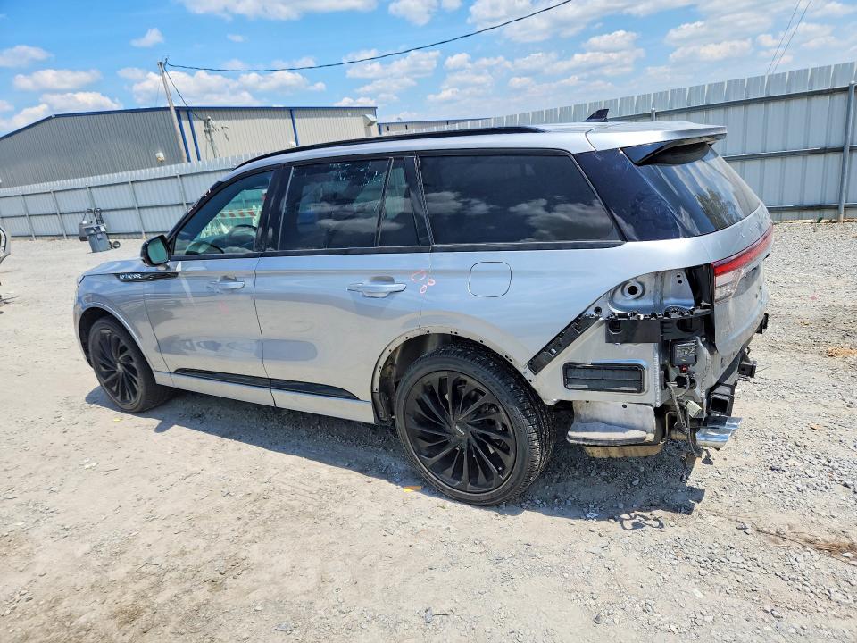 Photo 2 from auction – 2023 LINCOLN AVIATOR with VIN 5LM5J7XC1PGL15878