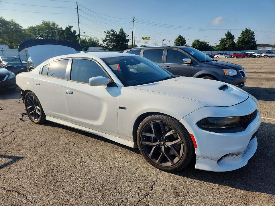 Photo 4 from auction – 2018 DODGE CHARGER with VIN 2C3CDXGJ0JH114252