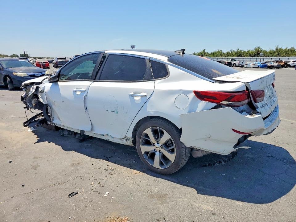 Photo 2 from auction – 2019 KIA OPTIMA with VIN 5XXGT4L38KG354059