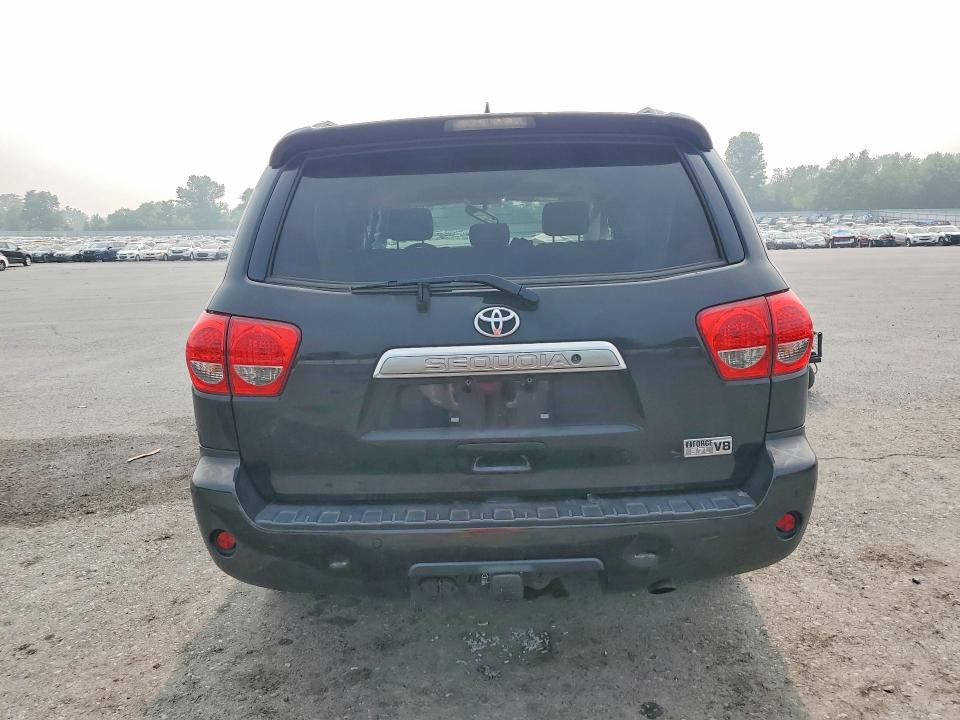 Photo 6 from auction – 2016 TOYOTA SEQUOIA with VIN 5TDJY5G16GS142885