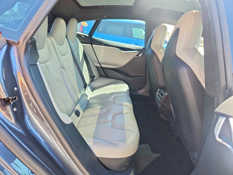Photo 10 from auction – 2016 TESLA MODEL S with VIN 5YJSA1E15GF170525