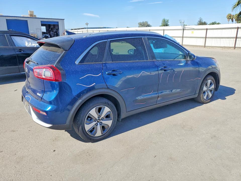 Photo 3 from auction – 2019 KIA NIRO with VIN KNDCB3LC2K5250201