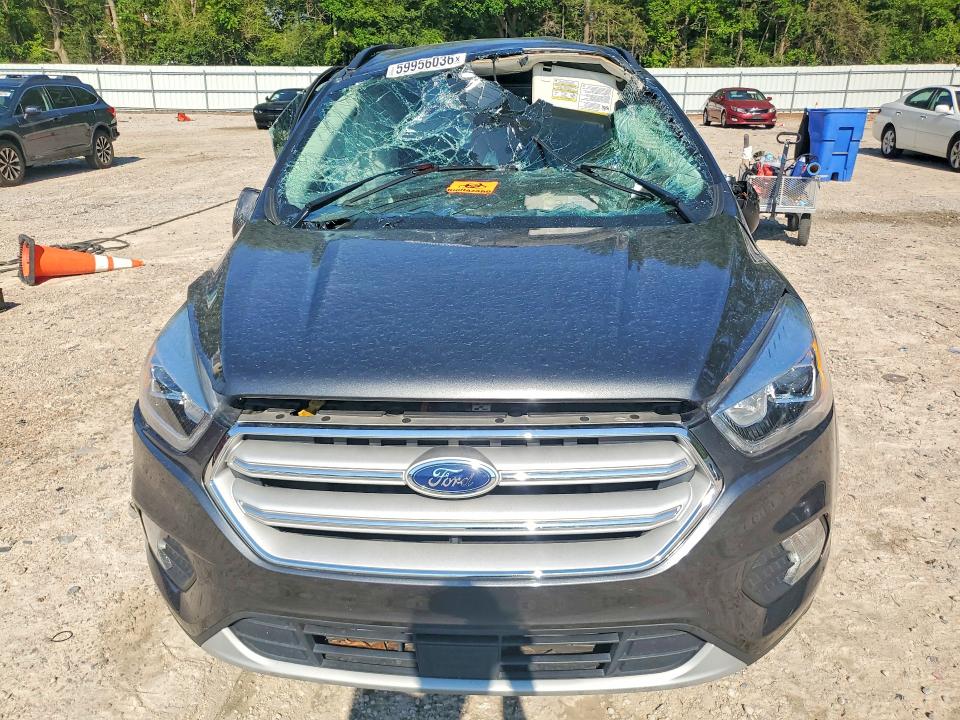 Photo 5 from auction – 2019 FORD ESCAPE with VIN 1FMCU0HDXKUB93791