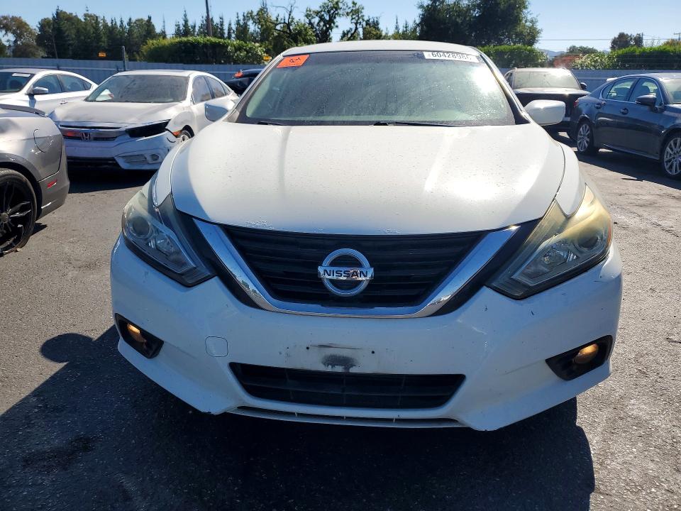 Photo 5 from auction – 2018 NISSAN ALTIMA with VIN 1N4AL3AP9JC163826