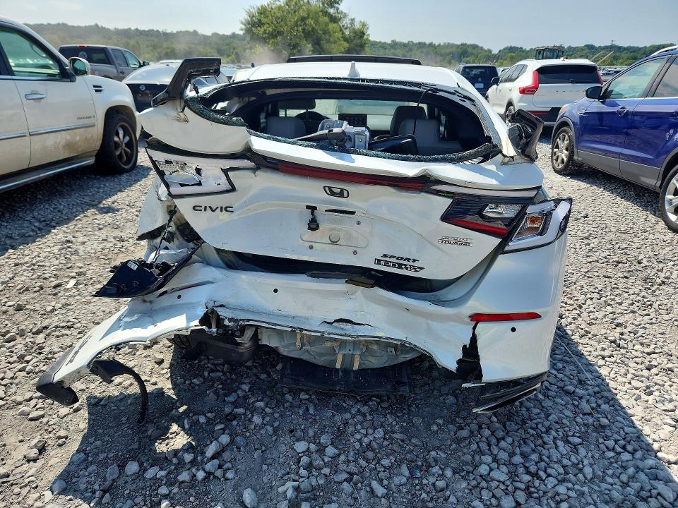 Photo 6 from auction – 2022 HONDA CIVIC with VIN 19XFL1H83NE018055