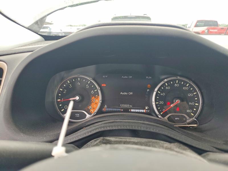 Photo 9 from auction – 2017 JEEP RENEGADE with VIN ZACCJBBB4HPG24880