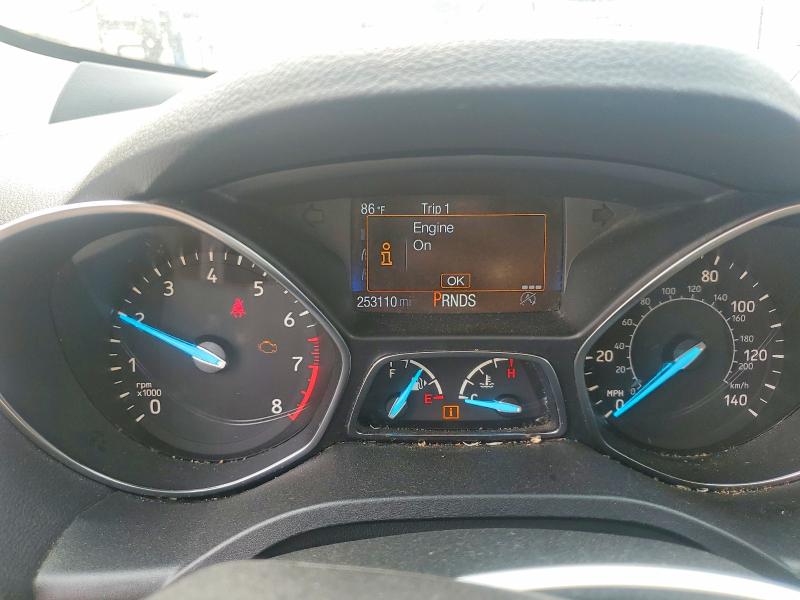 Photo 9 from auction – 2017 FORD ESCAPE with VIN 1FMCU9J96HUD47464
