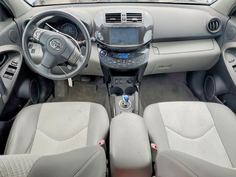 Photo 8 from auction – 2014 TOYOTA RAV4 EV with VIN 2T3YL4DV0EW002874