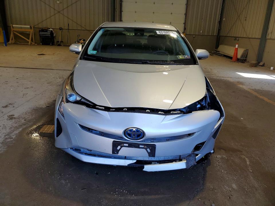 Photo 5 from auction – 2017 TOYOTA PRIUS with VIN JTDKBRFU5H3033409