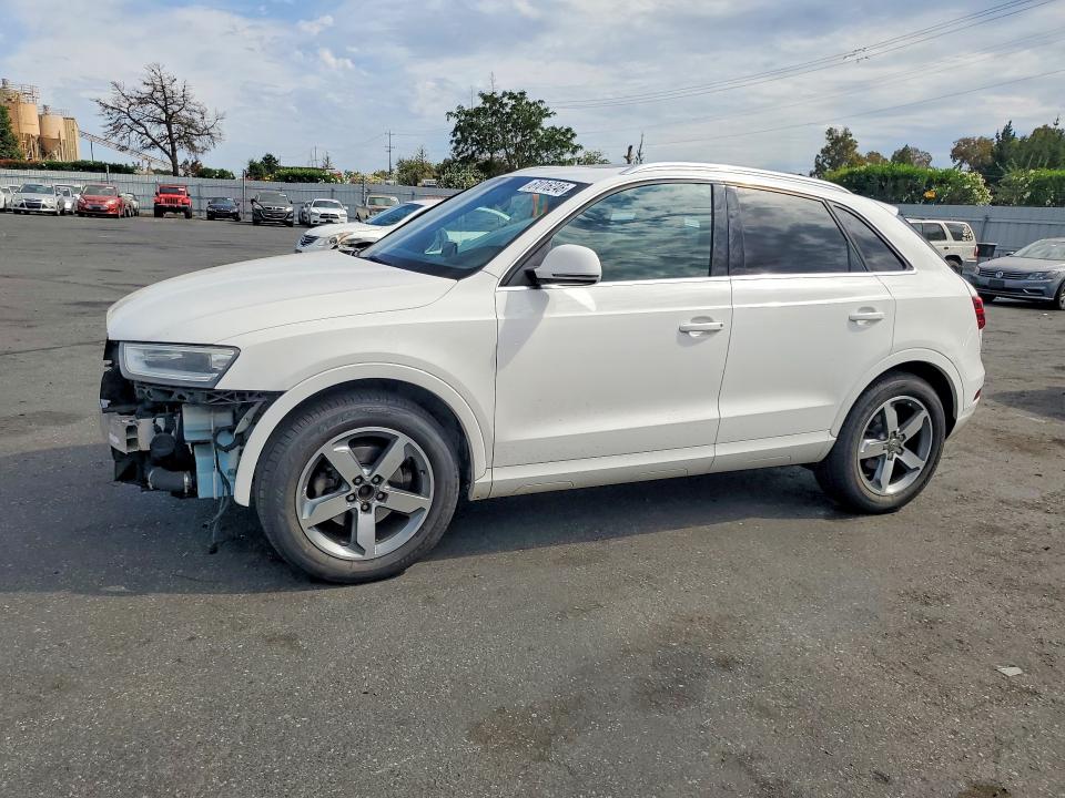 AUDI Q3 2015 with VIN WA1EFCFS4FR011998 - Photo from auction
