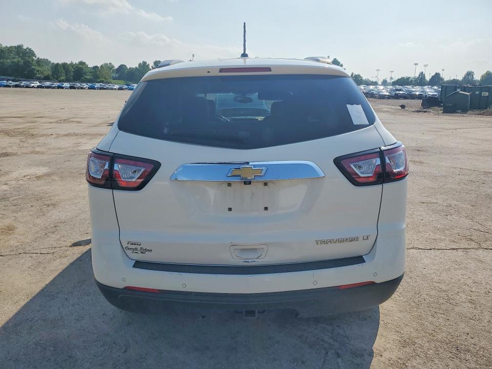 Photo 6 from auction – 2015 CHEVROLET TRAVERSE with VIN 1GNKVHKD5FJ273406