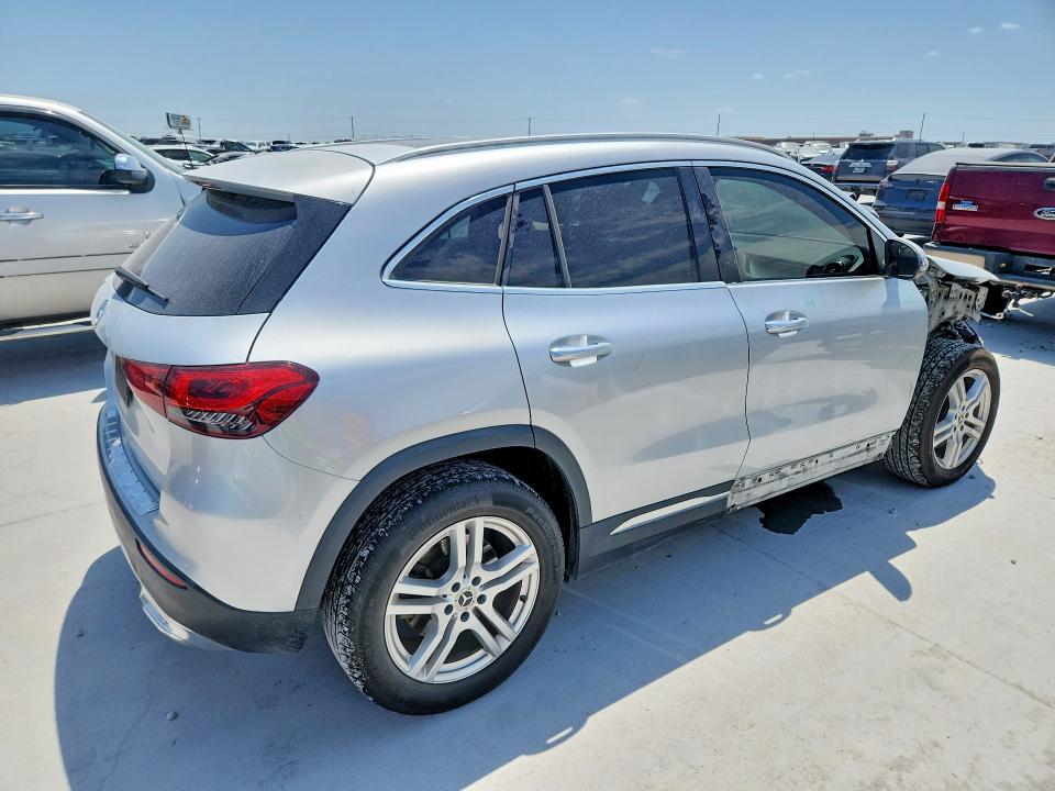 Photo 3 from auction – 2021 MERCEDES-BENZ GLA with VIN W1N4N4GB4MJ238346