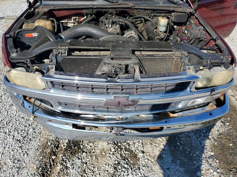 Photo 12 from auction – 2002 CHEVROLET TAHOE with VIN 1GNEC13VX2R216583