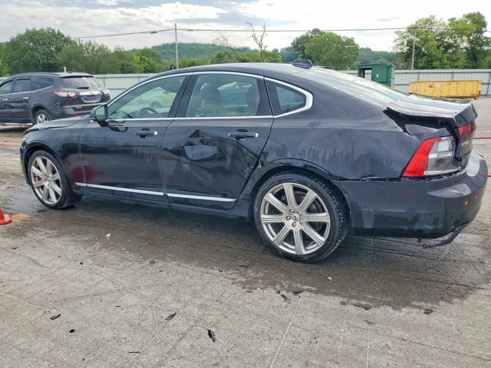 Photo 2 from auction – 2017 VOLVO S90 with VIN YV1A22ML8H1016932