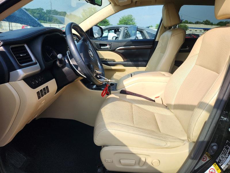 Photo 7 from auction – 2016 TOYOTA HIGHLANDER with VIN 5TDDKRFH4GS296404