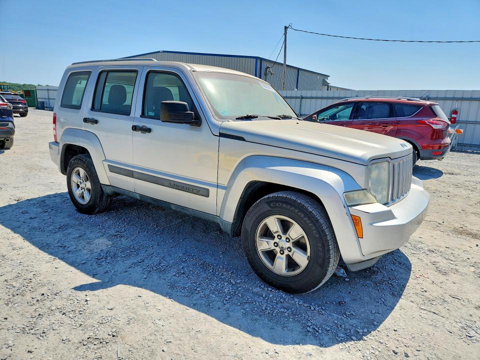 Photo 4 from auction – 2011 JEEP LIBERTY with VIN 1J4PN2GK3BW553836