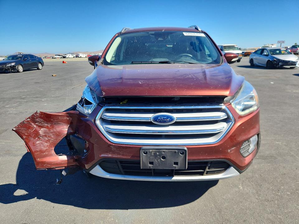 Photo 5 from auction – 2018 FORD ESCAPE with VIN 1FMCU9J97JUA56994