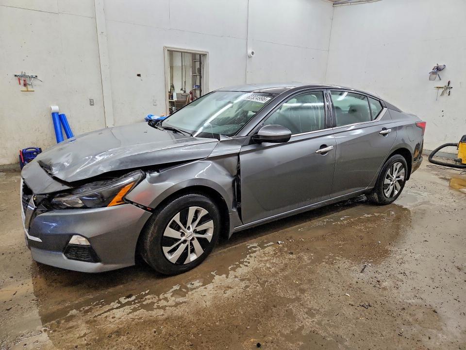 NISSAN ALTIMA 2022 with VIN 1N4BL4BVXNN366287 - Photo from auction