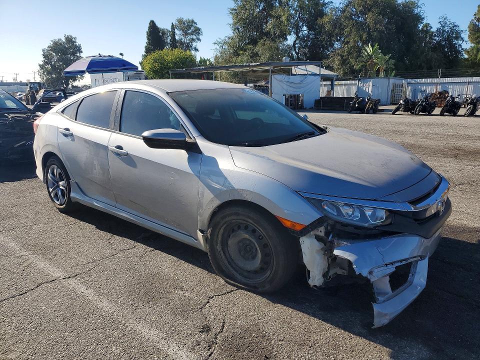 Photo 4 from auction – 2018 HONDA CIVIC with VIN 2HGFC2F53JH531790