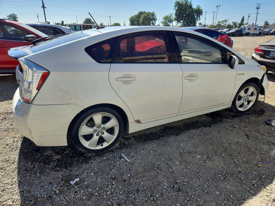 Photo 3 from auction – 2011 TOYOTA PRIUS with VIN JTDKN3DU1B5317395